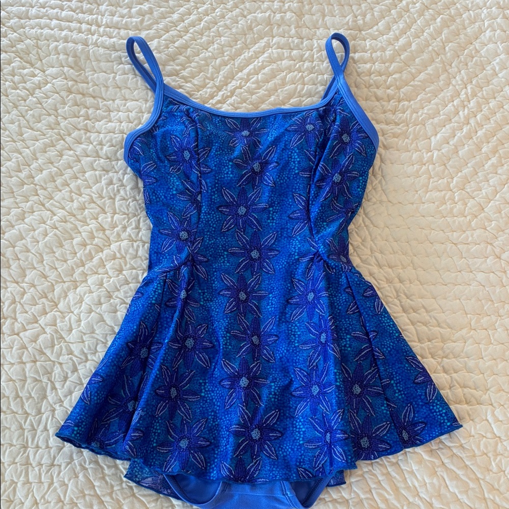 Vintage 80s Blue Floral Skirted Swimsuit sz 6 EUC grandmacore EUC